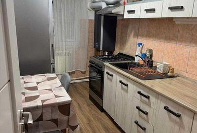 Apartament cu 3 camere semidecomandat în Central - 3