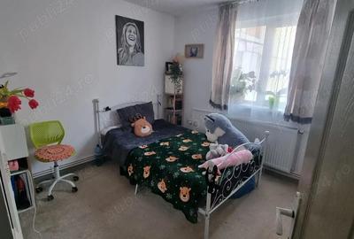 Apartament cu 3 camere decomandat în Central - 1