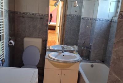 Apartament cu 3 camere semidecomandat, mobilat în Central - 7