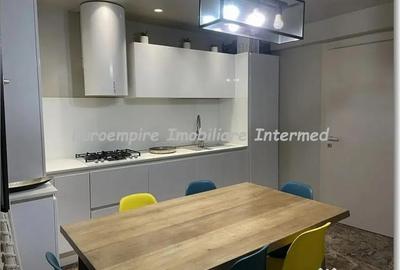 Casă cu 4 camere cu Teren 221 Mp în Sud - 2