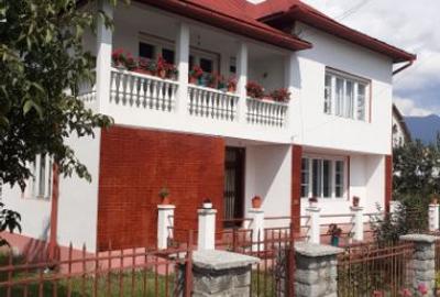 Casă individuală cu 6 camere cu Teren 2400 Mp în Josenii Bârgăului - 1