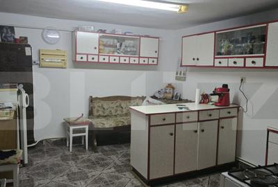 Casa 6 camere, 227 mp, teren 444 mp, zona Nord - 13