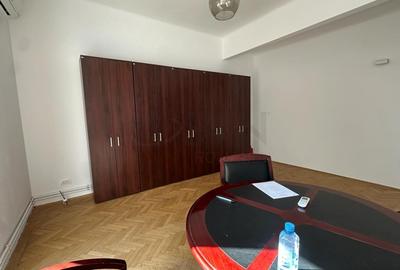 Apartament cu 3 camere semidecomandat în 1 Mai - 4