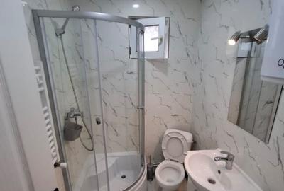 Camera de camin cu baie proprie,zona Bularga,etaj 2 - 2