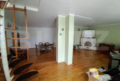 Casă cu 4 camere cu Teren 1500 Mp în Malu Mare - 9