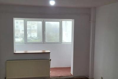 Apartament cu 3 camere decomandat în Republicii - 3