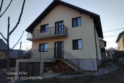 Casă cu 4 camere în Lunca Cetățuii - 1