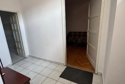 Garsonieră decomandată în Central - 3