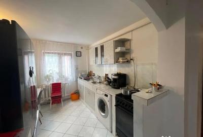 Apartament cu 3 camere decomandat, mobilat în Central - 5
