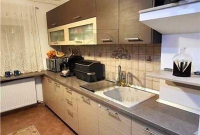 DAMBOVITA - 3 CAMERE - 2 BAI - 2 BALCOANE - CENTRALA PROPRIE - CLIMA - RENOVAT - 1