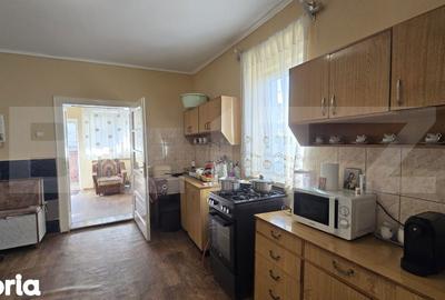 Casă cu 2 camere cu Teren 4446 Mp în Păulești - 2