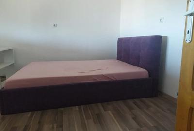 Inchiriez apartament - 2