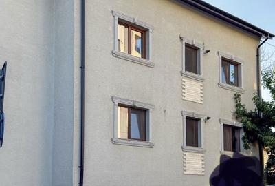 Apartament cu 3 camere decomandat în Central - 2