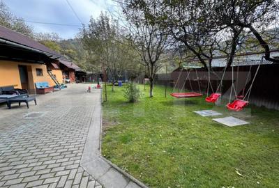 Casă cu 7 camere cu Teren 921 Mp în Central - 8