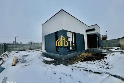 Casă cu 4 camere în Domnești