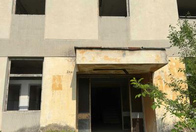 Spațiu comercial, de 902 mp, în Central - 1