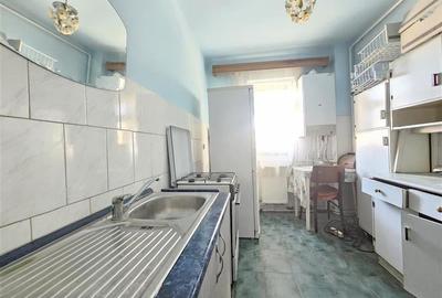 Buhusi - 3 camere  - etaj 3 - 6