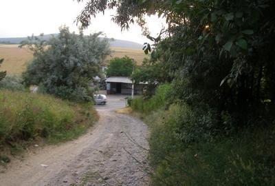 Teren de 2750 mp, în Central - 1