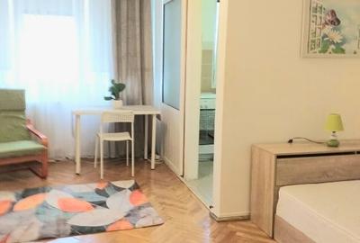 Garsonieră semidecomandată în Titan