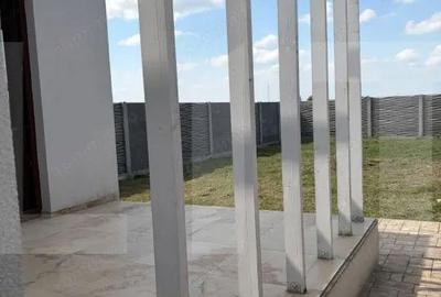 Casă cu 4 camere cu Teren 200 Mp în Moșnița Nouă - 4