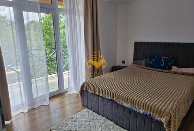 Apartament cu 3 camere decomandat, mobilat în Bulgaria