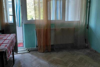 Apartament cu 2 camere semidecomandat în Țiglina 1