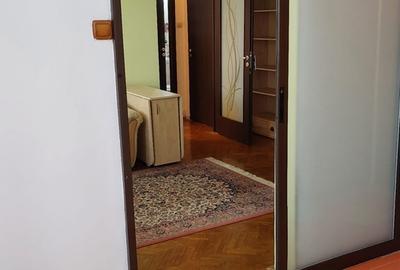 Apartament semidecomandat în 1 Mai - 2