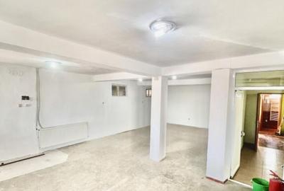 Casa de vanzare Frumusani - Spatiu Comercial la Parter - 25 - 17