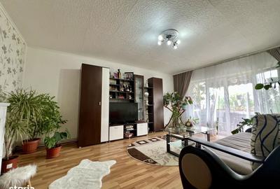 Apartament cu 4 camere decomandat în Central - 2