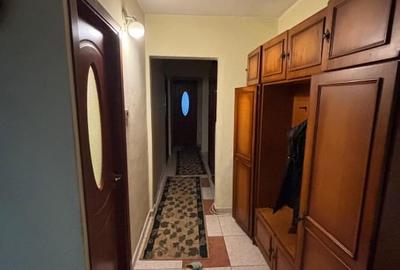 Apartament cu 3 camere decomandat în Dacia - 5