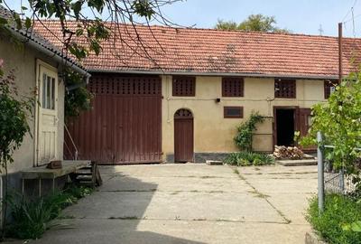 Casă cu 6 camere cu Teren 1932 Mp în Creaca - 2