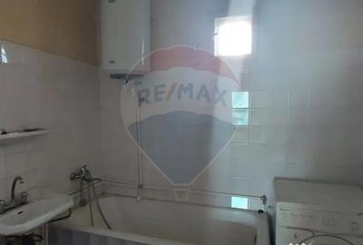 Casă cu 4 camere cu Teren 720 Mp în Central - 10