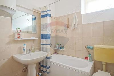 Casă cu 5 camere cu Teren 5417 Mp în Prejmer - 1