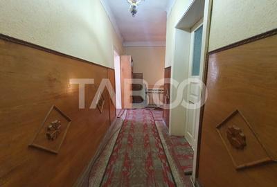 Casa 5 camere 374 mp utili + Anexa 75 mp in punctul 0 al Fagarasului - 9