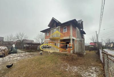 Casă cu 4 camere cu Canalizare în Calea Moldovei - 9