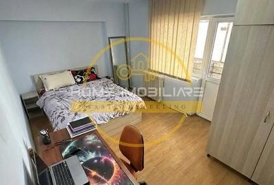 Apartament cu 3 camere decomandat în Bd. Independenței