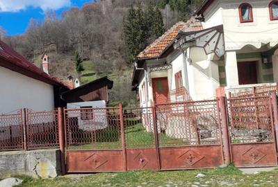 Casă cu 4 camere în Dragoslavele - 3