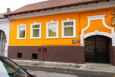 Spațiu comercial, de 195 mp, în Central - 28