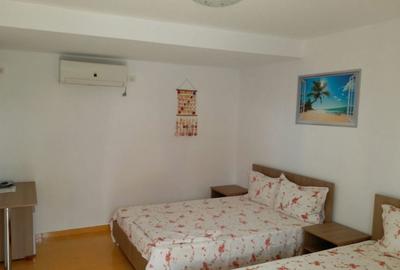 Casă cu 8 camere în Central - 2