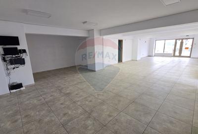 Inchiriere Spatiu Comercial - Trafic intens - 3