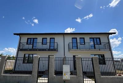 Duplex cu 4 camere cu Canalizare în Domnești - 10