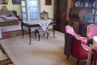 Casă cu 3 camere în Micro 17 - 18