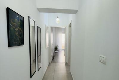 Apartament cu 3 camere decomandat în Central - 8