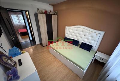 Apartament cu 3 camere semidecomandat în Central - 3