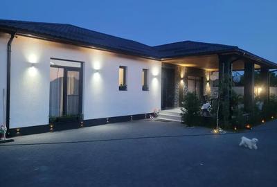 Casă cu 4 camere în Noua - 10