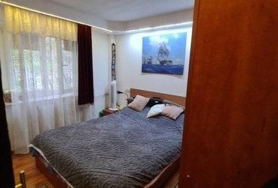 3 Camere-Etaj 2 - Bloc Reabilitat-Piata Resita/Berceni