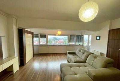 Apartament cu 3 camere- Podul de fier-Bloc Nou - 1