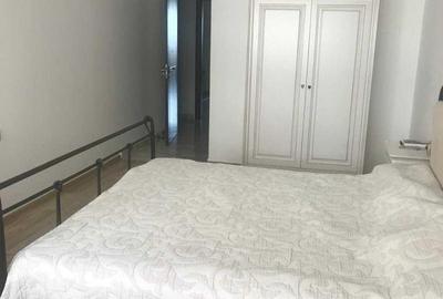 Apartament cu 4 camere decomandat, mobilat în Tractorul - 3