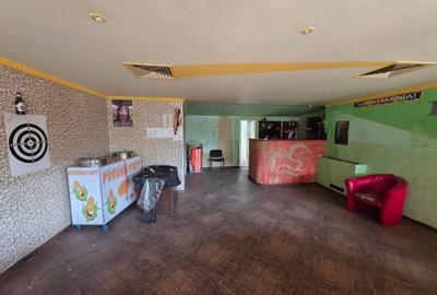 Inchiriez spatiu comercial - 4