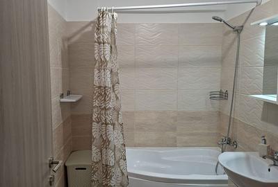 Apartament cu 2 camere decomandat în Apărătorii Patriei - 4